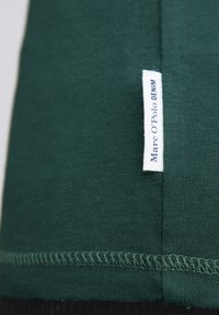 Marc O'Polo DENIM ROUNDNECK FLATLOCK - Langarmshirt - evergreen