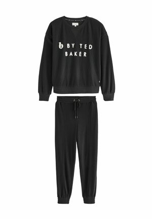 SET - Zestaw bielizny nocnej