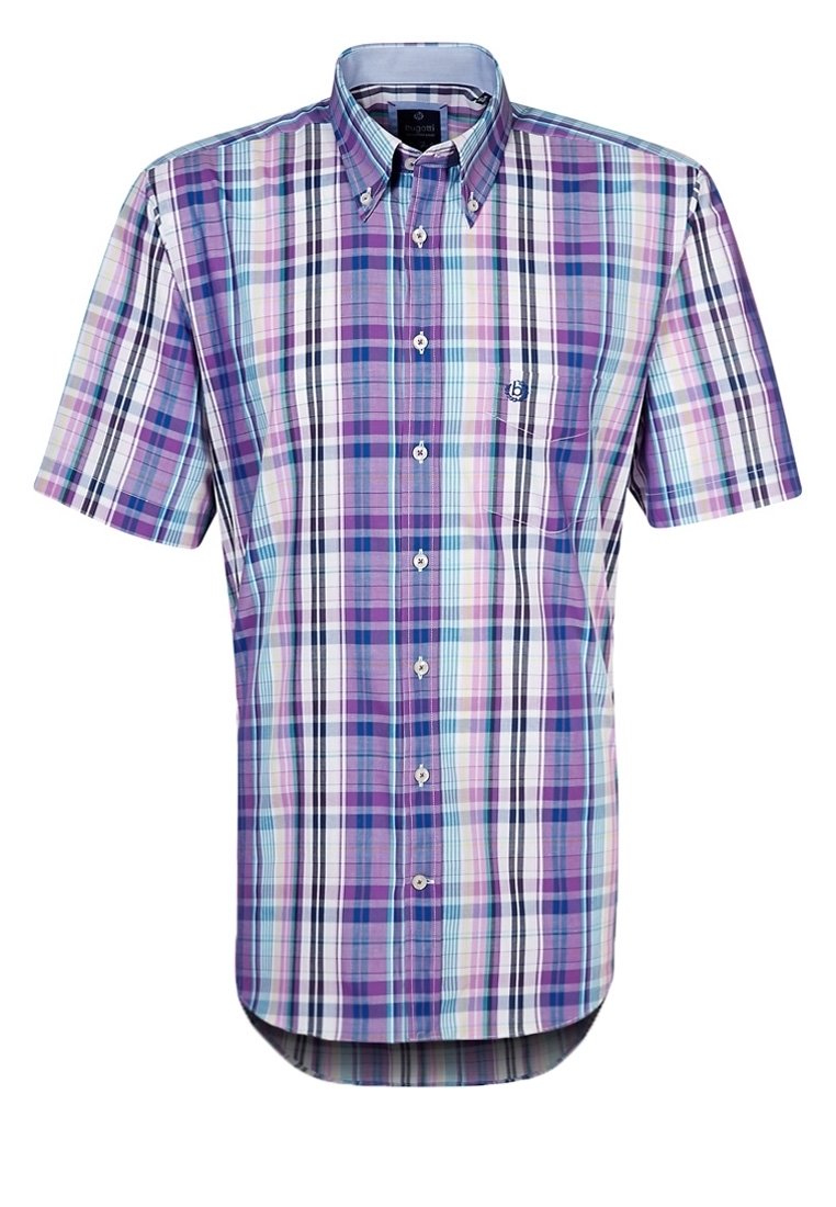 Camisa de manga corta con botones en un patrón de cuadros en púrpura, azul y blanco; cuenta con un bolsillo en el pecho izquierdo y un dobladillo curvado.