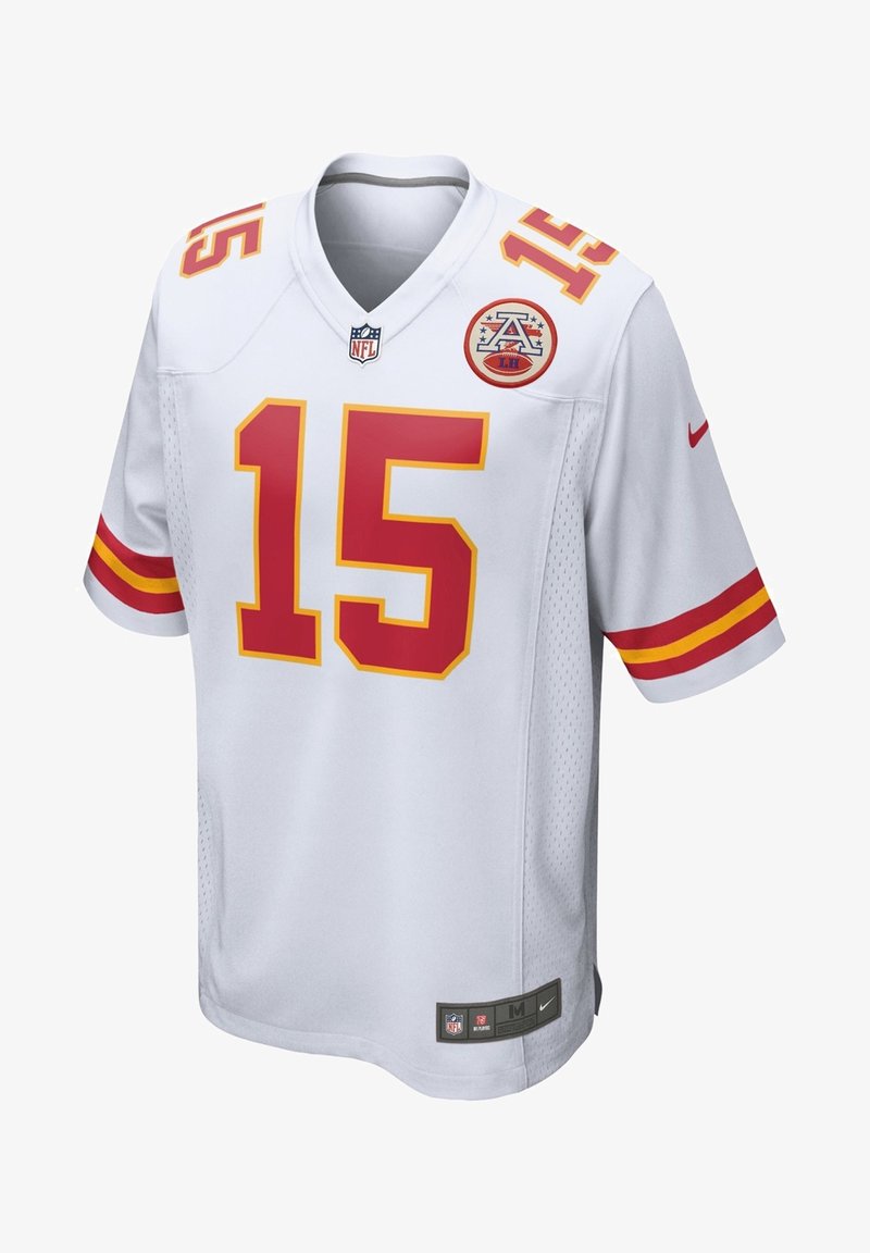 Camiseta blanca de la NFL con el número 15 en rojo y amarillo, parche de la AFC en la parte superior derecha del pecho, y rayas rojas y amarillas en las mangas.