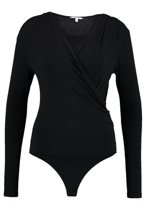 Černý bodysuit s dlouhým rukávem a překládaným designem, s hladkým povrchem a hlubokým výstřihem do V. Spodní část má tanga střih.