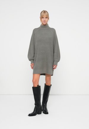 NMTIMMY DRESS - Svetríkové šaty - charcoal gray