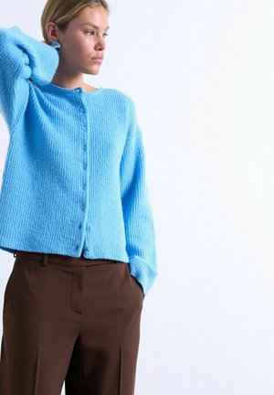 NYLA - Vest - blue iolite