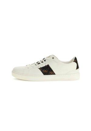 Baskets en cuir blanc avec des accents noirs à motifs et semelle en caoutchouc blanc plat. Présentent un design à lacets et un capuchon de protection renforcé.