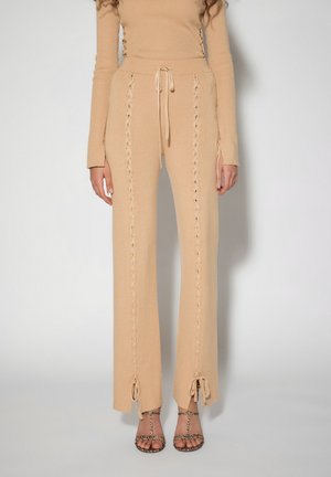 SOMETHINGNEW JENNIFER TIE PANTS - Nohavice - ginger root