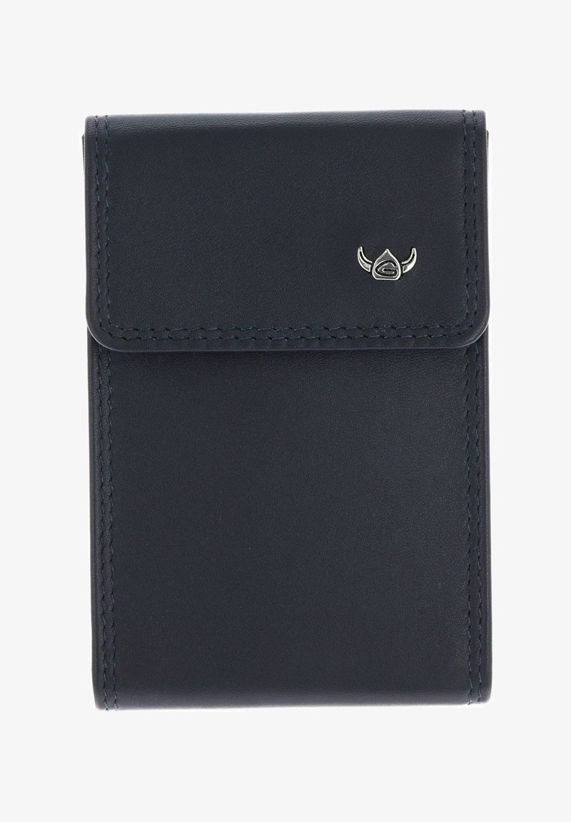 Portefeuille en cuir noir avec bords cousus et petit emblème en argent d’un casque viking dans le coin supérieur droit du rabat.