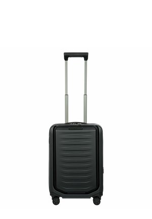 Schwarzer Hartschalenkoffer mit strukturierter Oberfläche, einem teleskopischen Griff und vier Rädern für Mobilität. Verfügt über silberne Reißverschlüsse und Akzente.