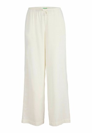 Pantalone širokog kroja krem boje s elastičnim pojasom i vezicom. Mekani, lagani materijal s glatkom teksturom i bez vidljivih uzoraka.