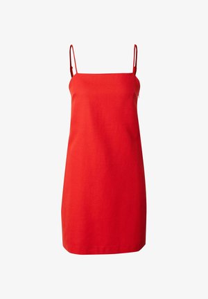 Rotes ärmelloses Kleid mit dünnen Trägern, aus glattem Stoff gefertigt. Gerader Schnitt, knielang und ohne zusätzliche Muster oder Verzierungen.