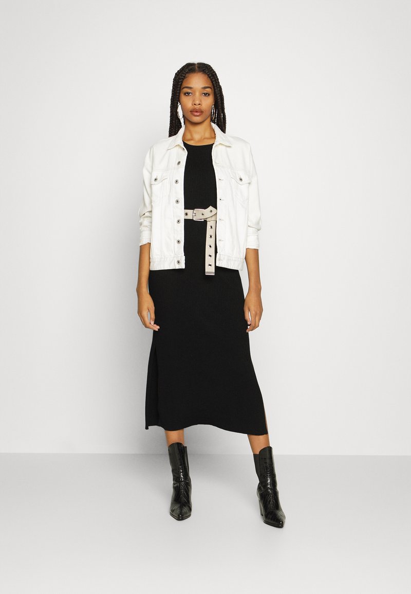 Damen Freizeitkleider | Pepe Jeans PAOLA Strickkleid black/schwarz - XV38912 Damen Freizeitkleider | Pepe Jeans PAOLA Strickkleid black/schwarz - XV38912