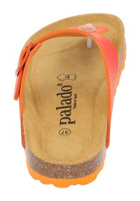 Orange flip-flop sandal med korksula, strukturerad innersula och ett slätt, färgglatt rem. Märkeslogotyp prägla på fotbädden.