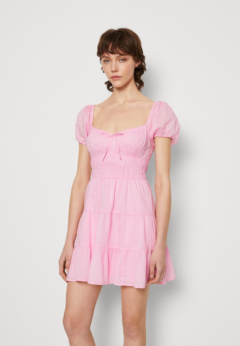 Hollister Co. CHANNELED DRESS Kjole pink/rosa Zalando.no