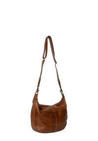 Braune Ledertasche mit einer lässigen Form, verstellbarem Gurt und goldenen Hardware-Akzenten. Verfügt über einen Reißverschluss oben und eine glatte Textur.