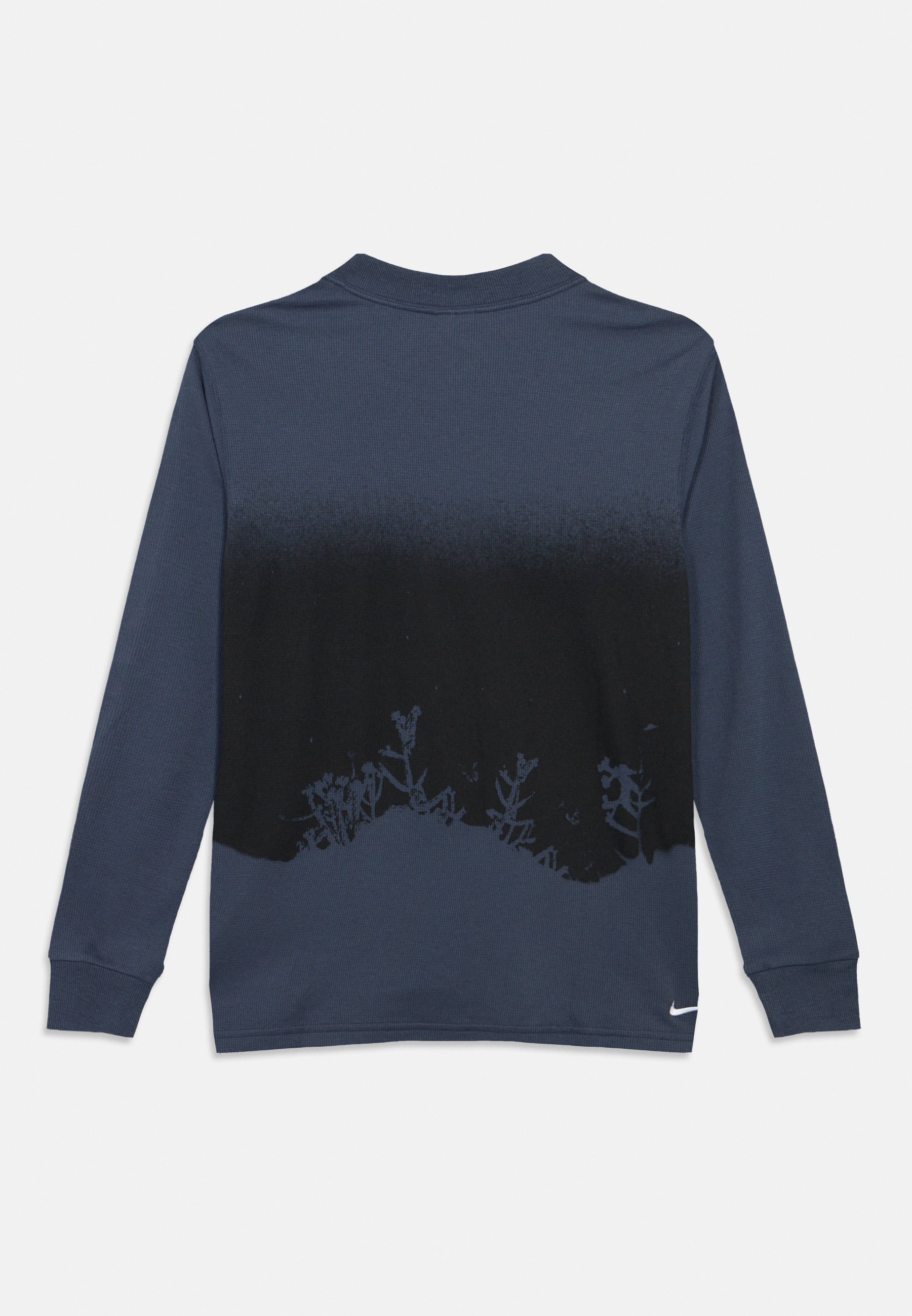 nike acg gradient tee