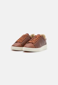 GANT MC JULIEN - Sneaker low - cognac