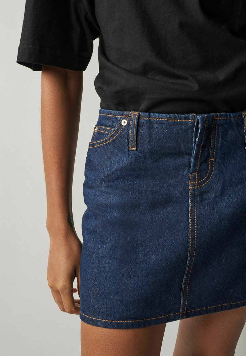 Damen Jeansröcke | Own.Denim SUPER LOW WAIST Jeansrock rinse blue/blau - FL41285 Damen Jeansröcke | Own.Denim SUPER LOW WAIST Jeansrock rinse blue/blau - FL41285