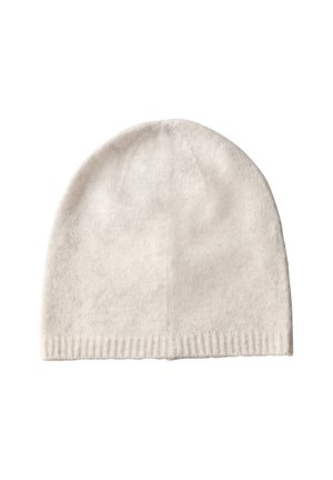 Bonnet en tricot gris clair avec une finition douce et texturée et un ourlet côtelé. Couronne arrondie sans motifs ni matériel visible.
