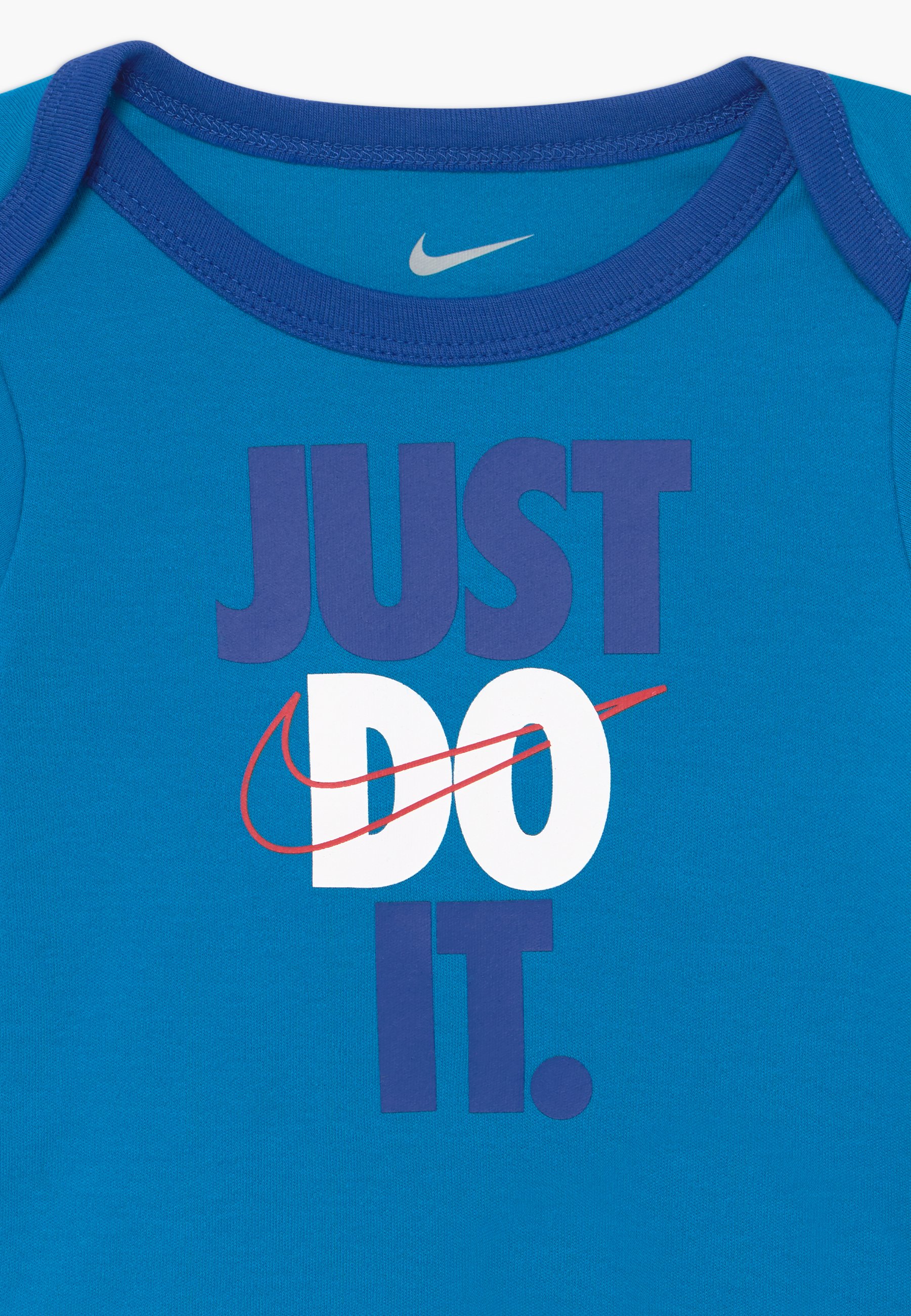 nike sportswear baby set