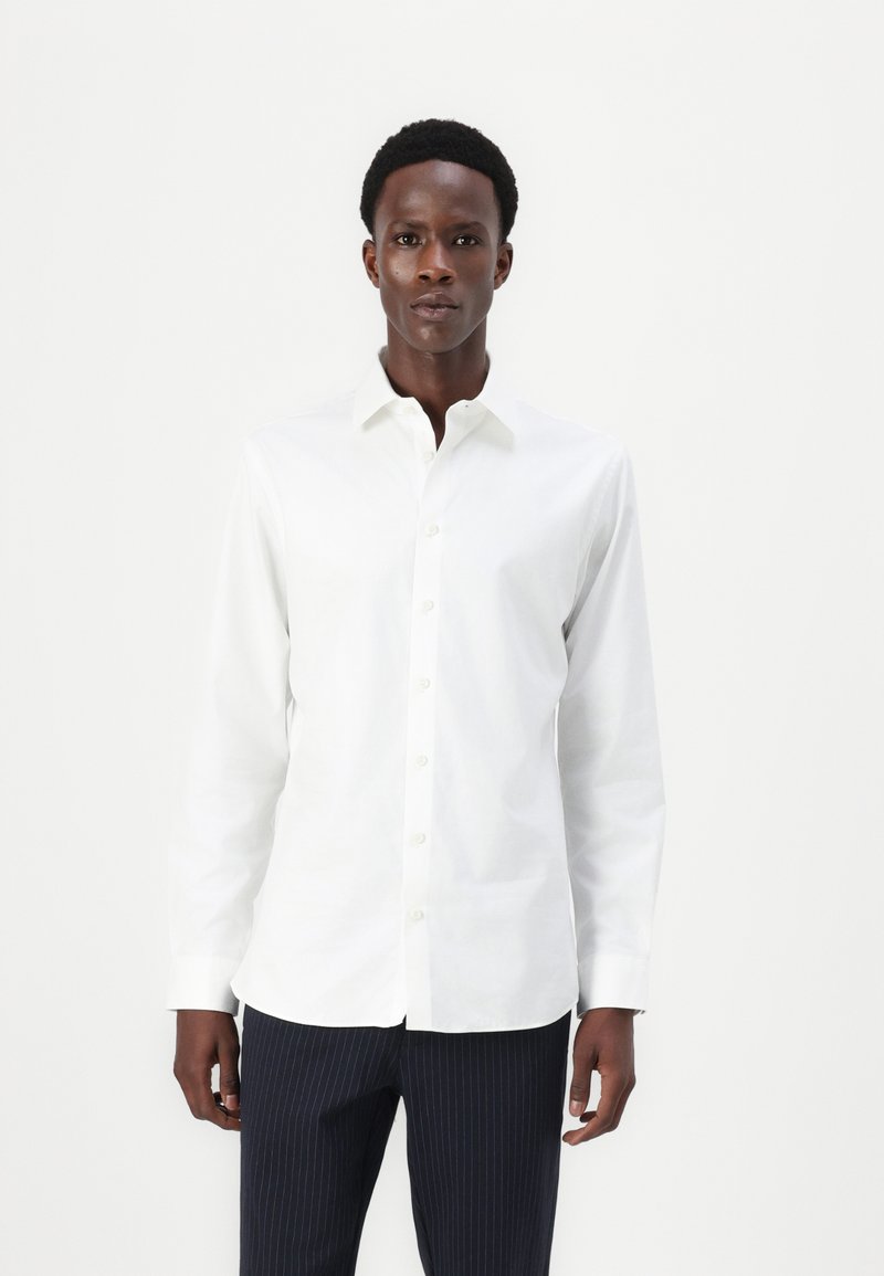 Selected Homme - SLHSLIMETHAN SHIRT CLASSIC - Hemd - white, Vergrößern