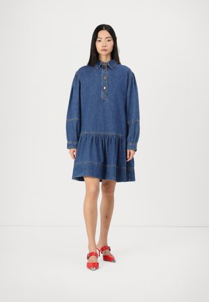 ADALYN ELENA DRESS - Teksakleit - mid blue wash