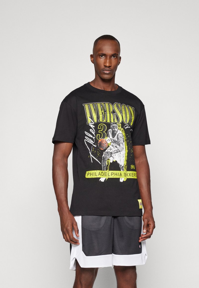 Mitchell & Ness POP PLAYER TEE VINTAGE LOGO - Klubové oblečení - black