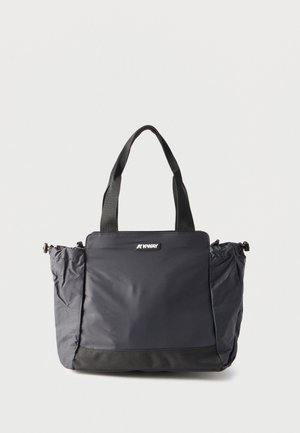 Schwarze, rechteckige Tragetasche mit zwei Griffen, Seitentaschen und kleinem K-Way-Logo in der Mitte vorne.