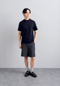 J.LINDEBERG ACE MOCK NECK - T-shirt basique - black