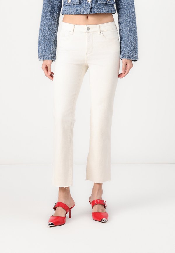 ONLANN KENYA - Slim fit jeans - ecru