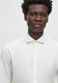 BOSS JOE SPREAD DC - Zakelijk overhemd - natural one