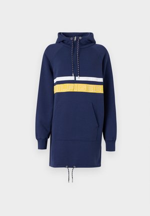 Granatowa sukienka-hoodie z dużą przednią kieszenią, białym paskiem i żółtym logo "HILFIGER". Posiada kaptur ze sznurkiem i ściśnięte mankiety.