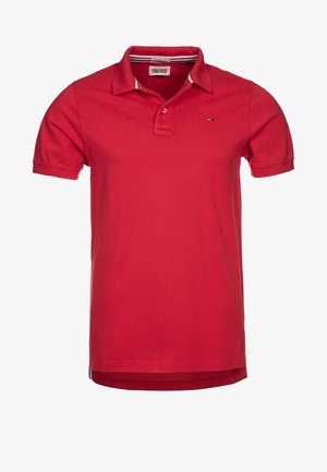 Rode polo met korte mouwen, knoopkraag en klein Tommy Hilfiger-logo op de linkerborst.