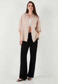 LELA Button-down blouse - stone