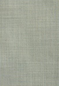 Világosszürke szövet textúra, amely szorosan szőtt mintázatban kis négyzeteket és finom szálakat ábrázol, rács hatást keltve.