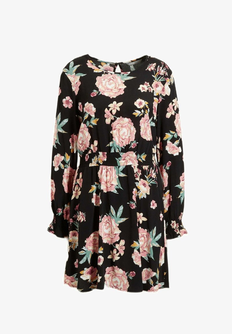 Robe noire avec un motif floral comprenant de grandes roses roses et des feuilles vertes, des manches longues, un col rond et des détails de taille élastique.