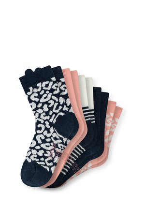 Set mit sechs Socken in verschiedenen Farben: marineblau mit weißem Leopardenmuster, rosa, weiß und gestreifte Designs. Weiches Strickmaterial, gewellte Abschlüsse.