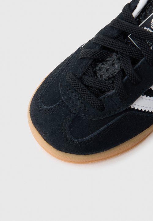 adidas Gazelle Indoor Comfort Closure Black White Gum (TD) — foto 6