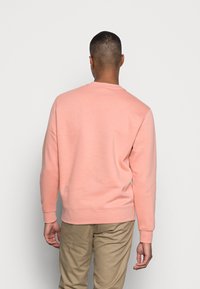 Nike Sportswear CRW - Sweatshirt com capuz - madder root/white