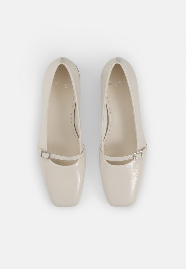 DEBBI - Classic heels - cream4