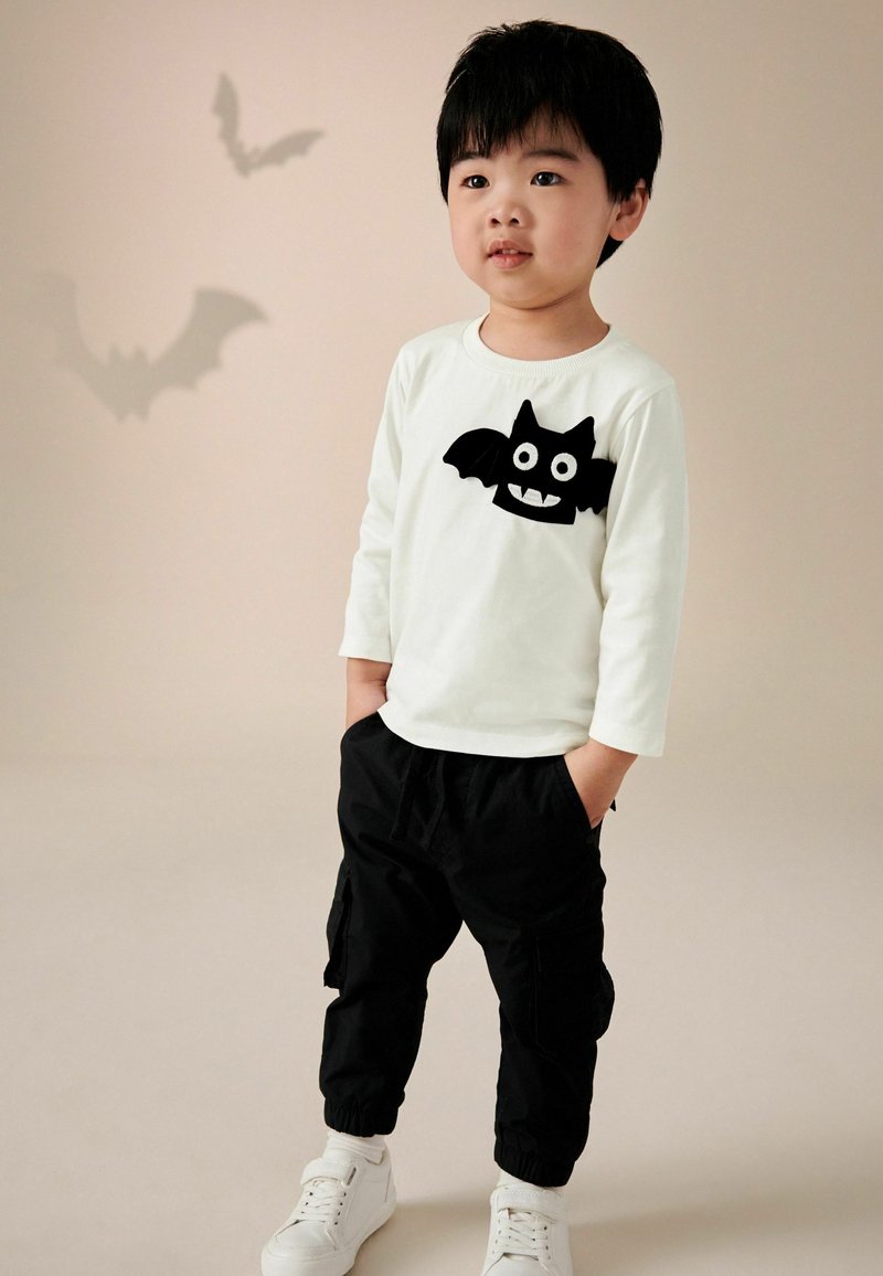 Next HALLOWEEN  - REGULAR FIT - Bluză cu mânecă lungă - white bat
