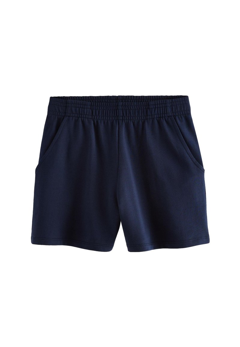 Shorts de sport bleu marine fabriqués à partir d'un tissu doux et extensible. Dotés d'une taille élastique et de deux poches latérales. Texture lisse et unie.