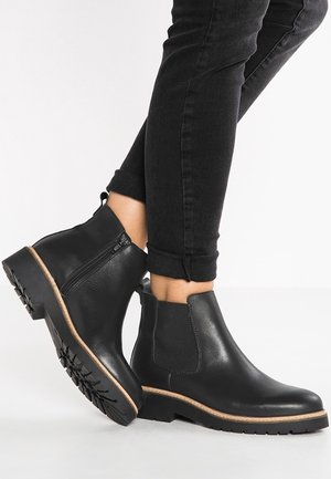 Ankle boot