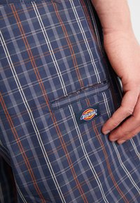 Dickies SURRY - Shorts - 
flieder