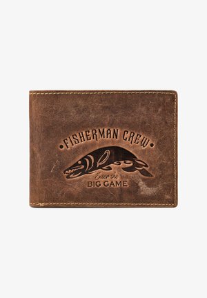 Cartera de cuero marrón con bordes cosidos, grabada con un gráfico de un pez y el texto "Fisherman Crew Enter the Big Game."