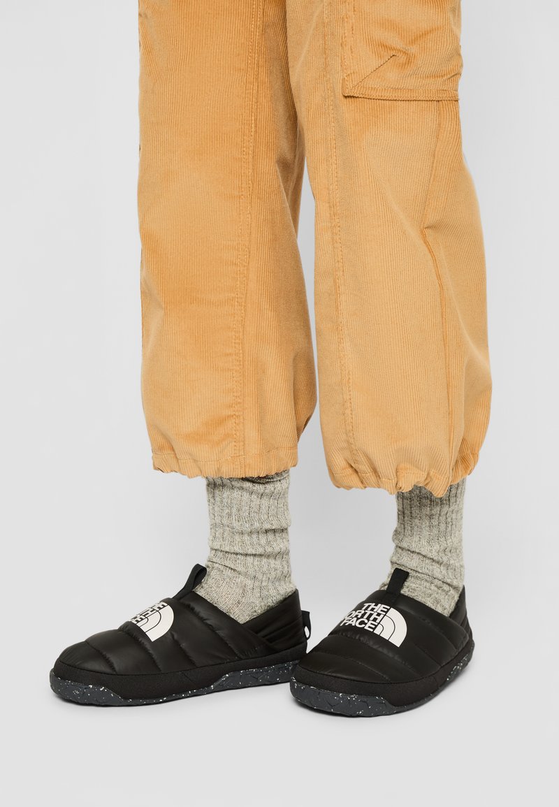 The North Face W NUPTSE - Slip-ons - BLACK/WHITE/black - Zalando