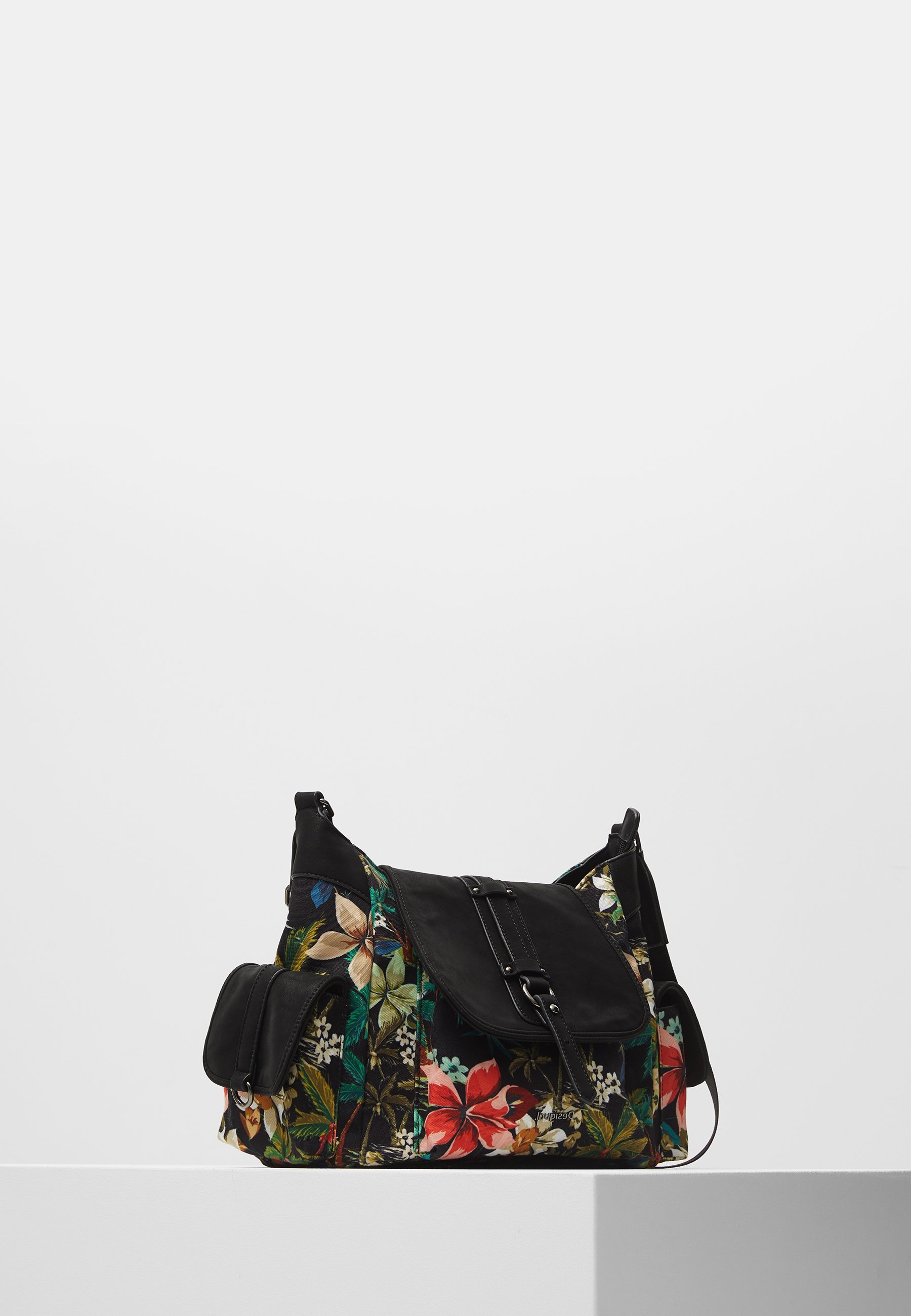 Desigual Axelremsväska black Zalando.se Desigual Axelremsväska black Zalando.se