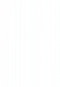 Tre barn smilende, stående i et klasserom, holder en stor plakat med fargerike sirkler og tekst.