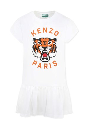 Witte jurk met korte mouwen en een gerimpelde zoom, met een oranje en zwarte tijgerafbeelding en de tekst "KENZO PARIS" in vette letters.
