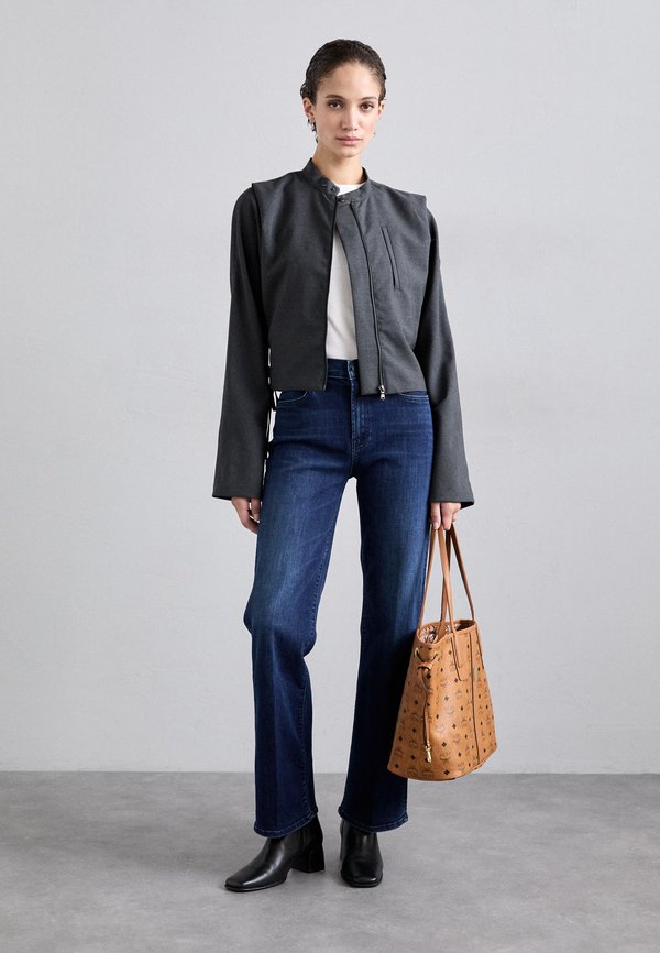 LIL KICK IT - Straight leg jeans2