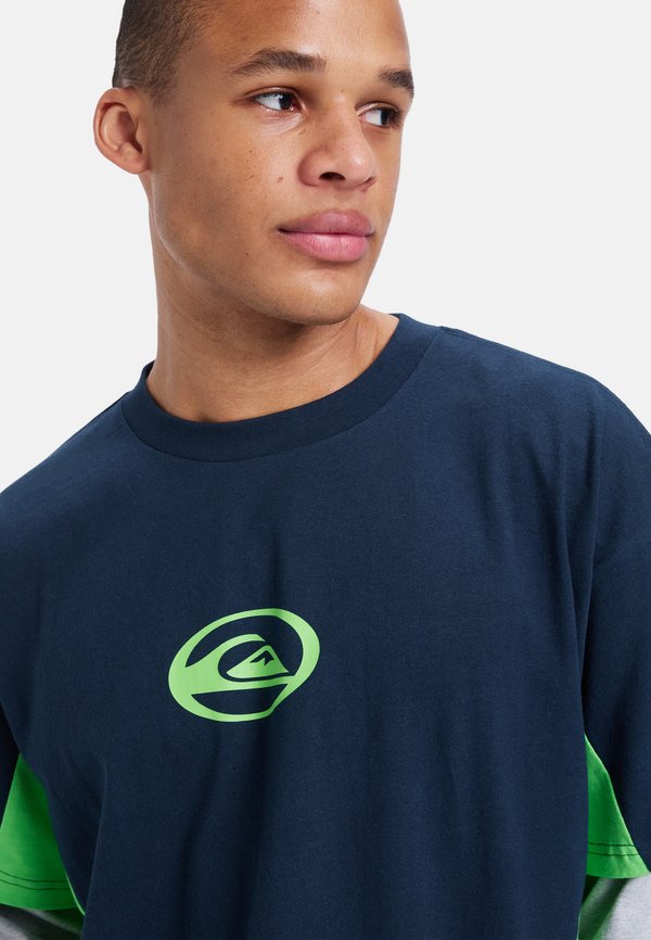 ERA  - Long sleeved top2