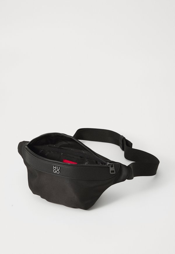QUANTIC BUMBAG - Cross body bag2